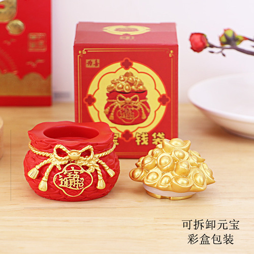 Creative money bag ornaments, car center console, car interior, office desktop decorations, cake ornaments