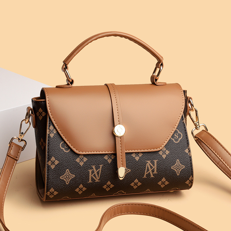 High-End Classic and Elegant Handbag for Women 2025 New Fashion Mommy Bag Versatile Shoulder Crossbody Bag Small Square Bag