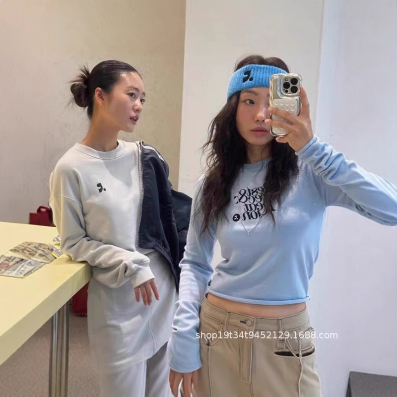 Korean Letter Embroidery Short Rolled-Edge Round-Neck Knit Sweater Long-Sleeve Top 2026 Autumn and Winter New Style Korean Letter Embroidery Short Rolled-Edge Round-Neck Knit Sweater Long-Sleeve Top 2026 Autumn and Winter New Style