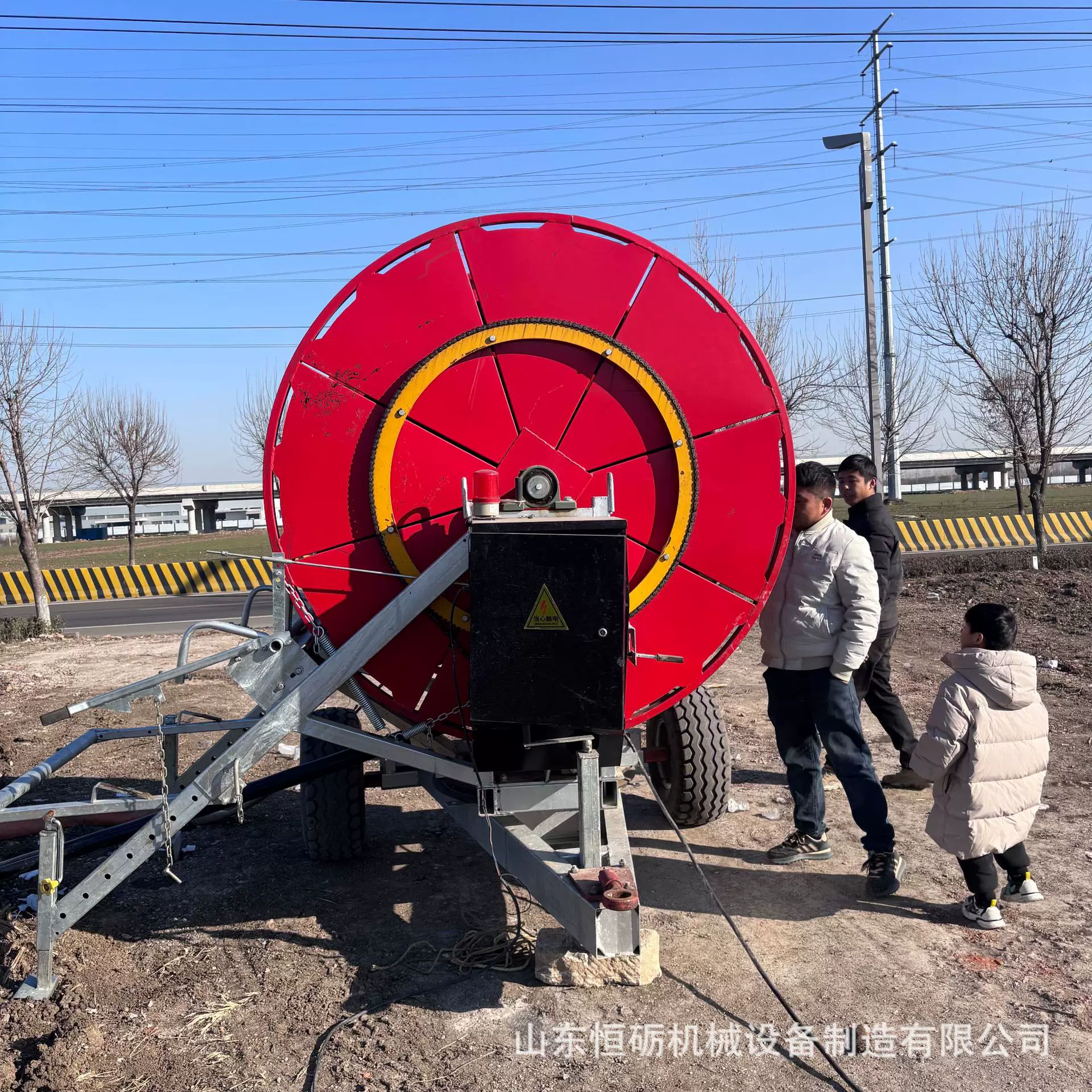 恒砺JP75-300全自动卷盘式喷灌机大型浇地农用自走式绞盘式浇地机