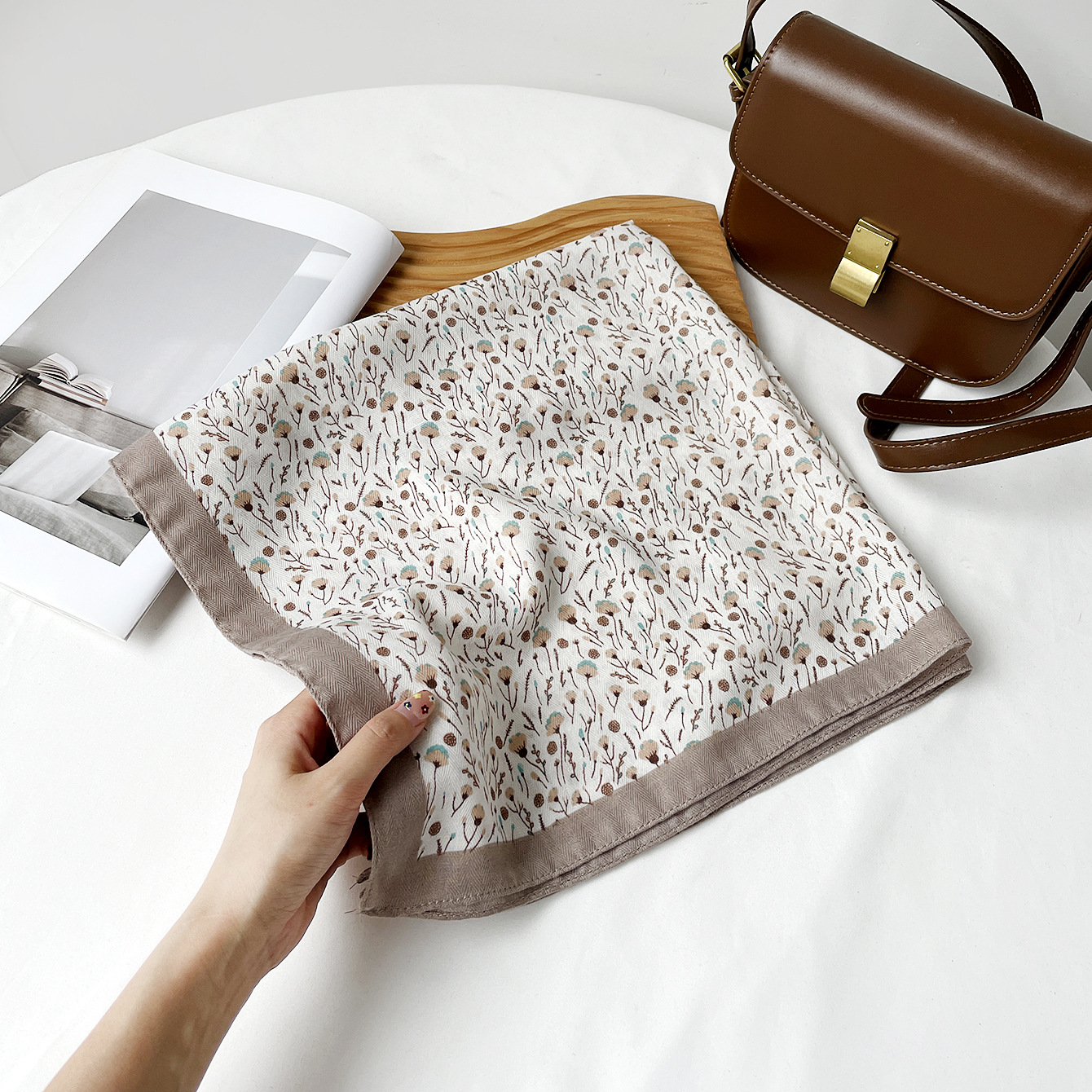 Rz6577-light coffee / 68*68cm