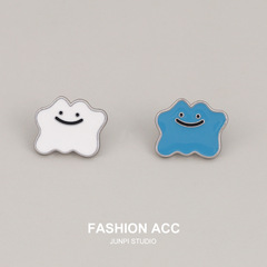 Cute unisex Japanese-style badge pins, cartoon brooches, decorative pins for Instagram trendy personal style, book bags, purse accessories