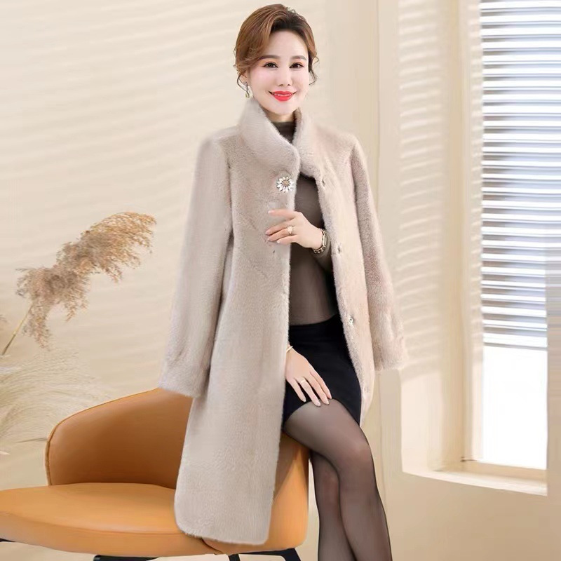 2025 Noble Middle-Aged Ladies Long Imitation Mink Fur Outwear Mother's Fur One-Piece Outwear Fashionable