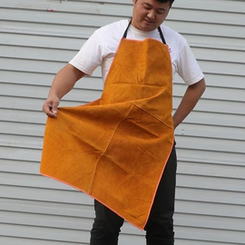 焊工手套;电焊服;其他身体防护