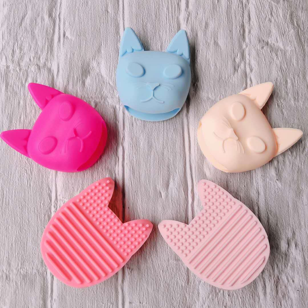 Silicone Makeup Brush Cleaning Egg Image 1