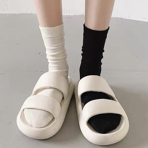 White piles of socks, women's mid-calf socks, pure cotton ins trendy confinement socks, elderly loose socks, Japanese boneless stockings