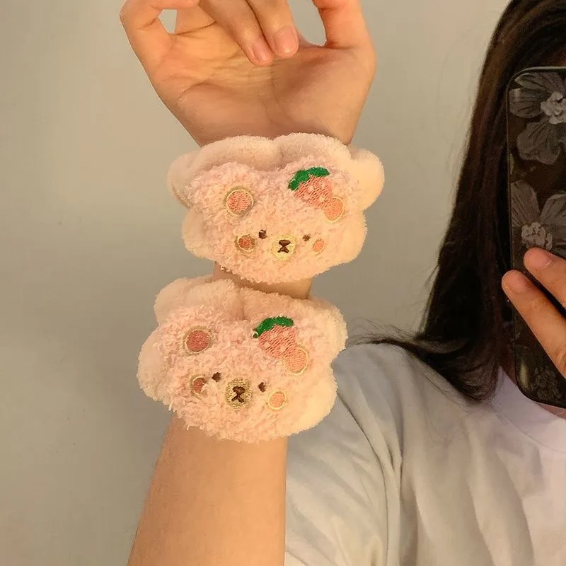 2 pink bears