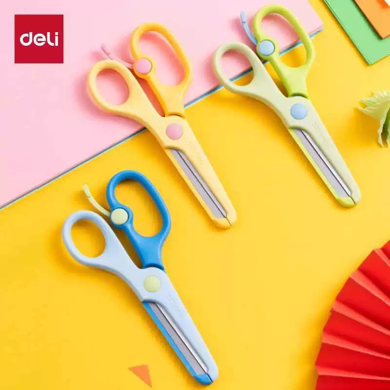 Студенческие ножницы Deli 6024 (смешанные волосы) для студентов используют высококачественные удобные маленькие ножницы ручной работы с безопасными краями.