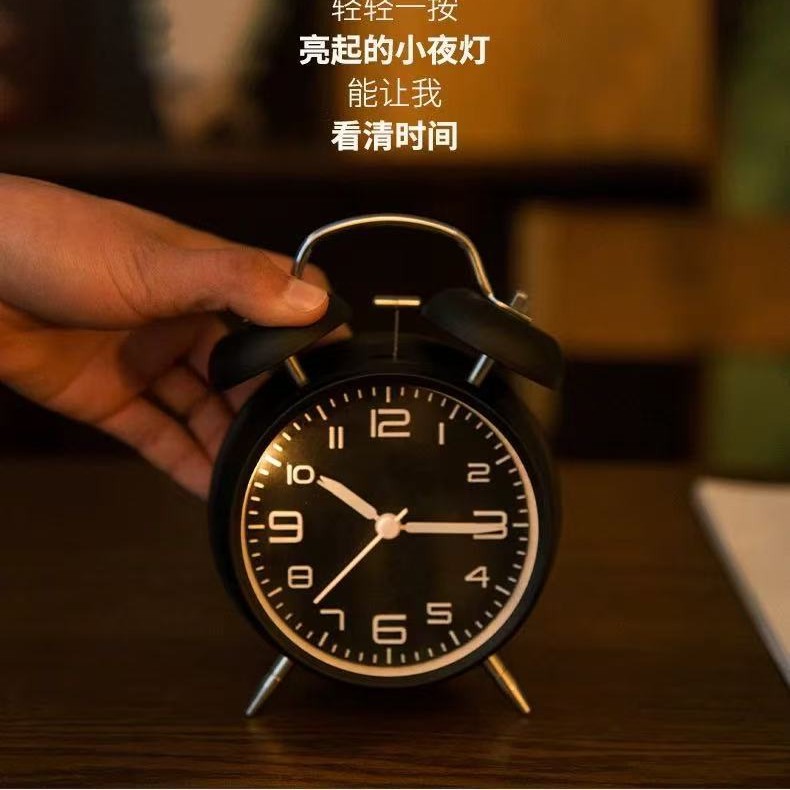 Reloj despertador creativo de cabecera silencioso y simple del dormitorio con luces nocturnas