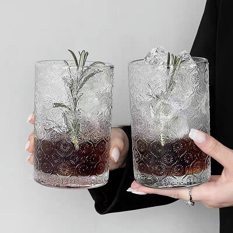 Tazas de vidrio en relieve retro de gran capacidad Begonia Taza de agua Taza de bebida Taza de café con latte de hielo Taza de jugo