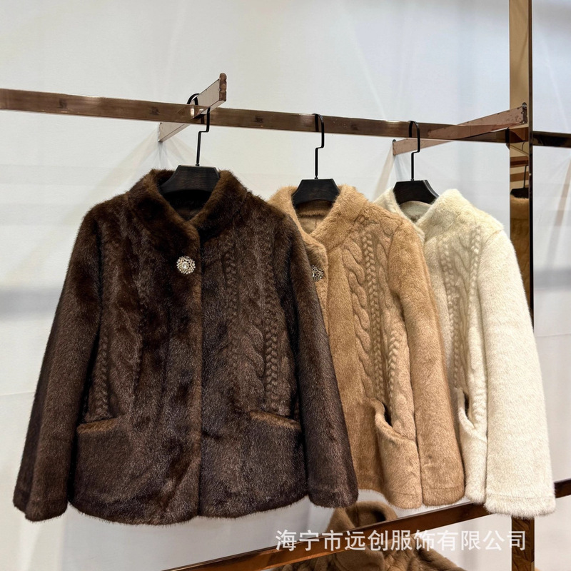 [Off-Season Big Sale] Middle-Aged and Elderly Mothers' Golden Mink Plush Outwear Women's Environmentally Friendly Fur Loose Thickeneded Warm Short