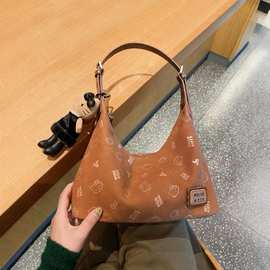 TOUTOUhellokitty凯蒂猫棕色腋下包大容量软袋hobo包哈喽kt斜挎包