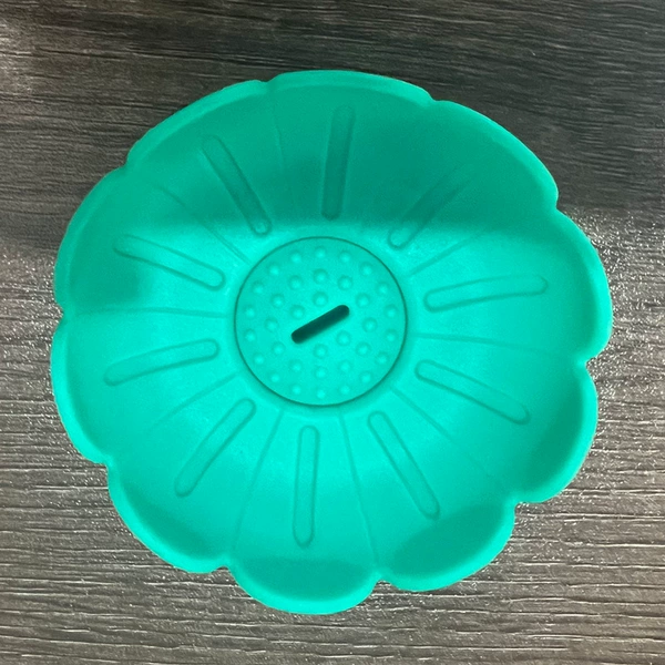 Flower green