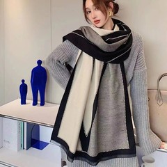 新しいマフラーの女性のタイプの中で長い韓国版はカシミヤのマフラーをまねて毛の厚いタイプを引っ張ります。