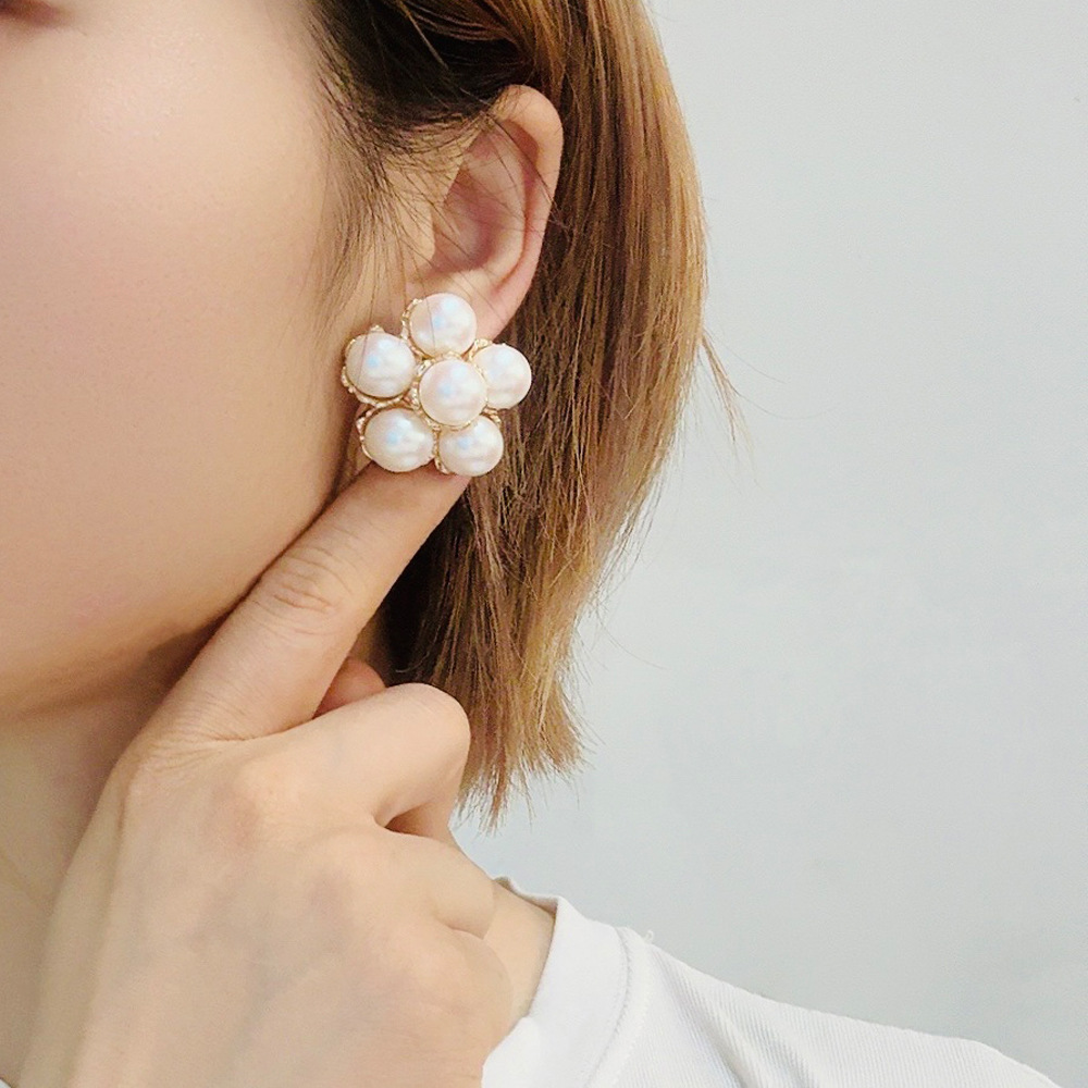 小众设计高级感珍珠耳钉女轻奢气质夸张耳环2024新款网红爆款耳饰