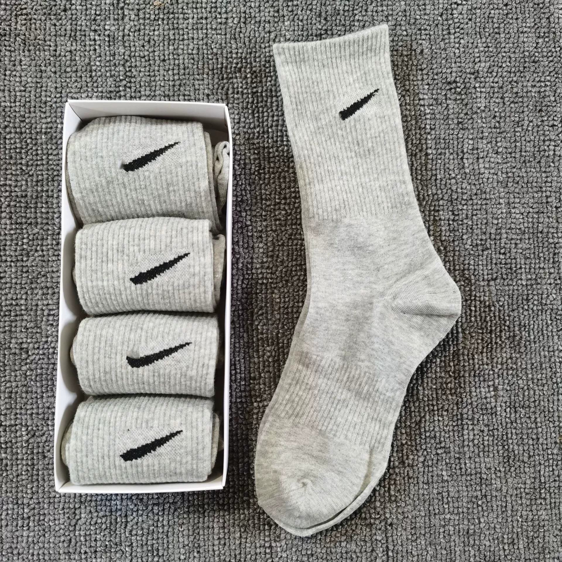 Гольфы (knee socks) Nike средней длины унисекс, смесовый/чесаный хлопок, дышащие, размеры 36–44