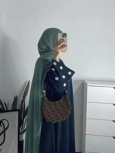 New Ins floral embroidery Abaya coat robe Middle Eastern Dubai dress embroidered outer robe