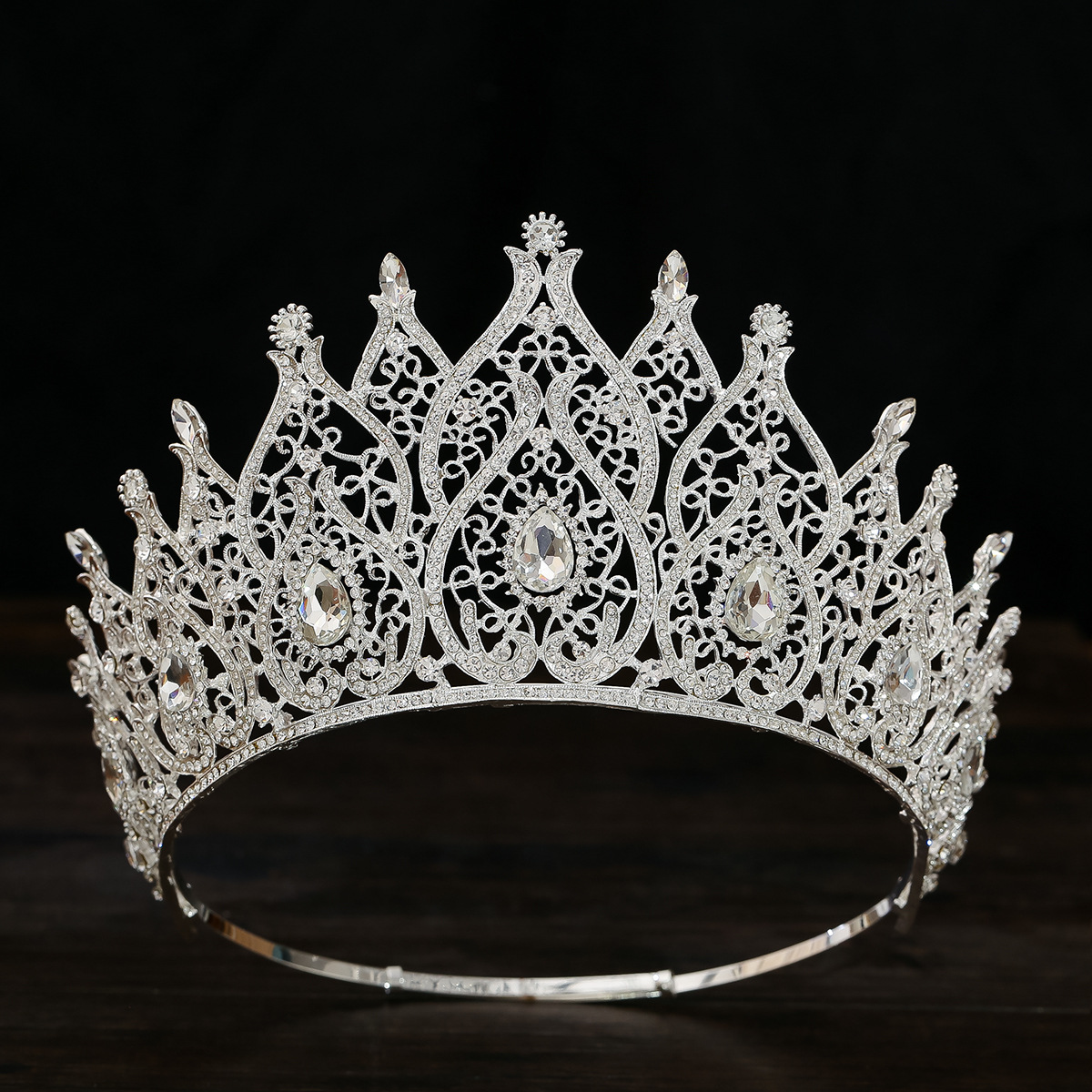 Fábrica de suministro directo de grandes tiaras de corona Baroque Crown Miss Mundo Europa y Europa Cross Border Bride Retro