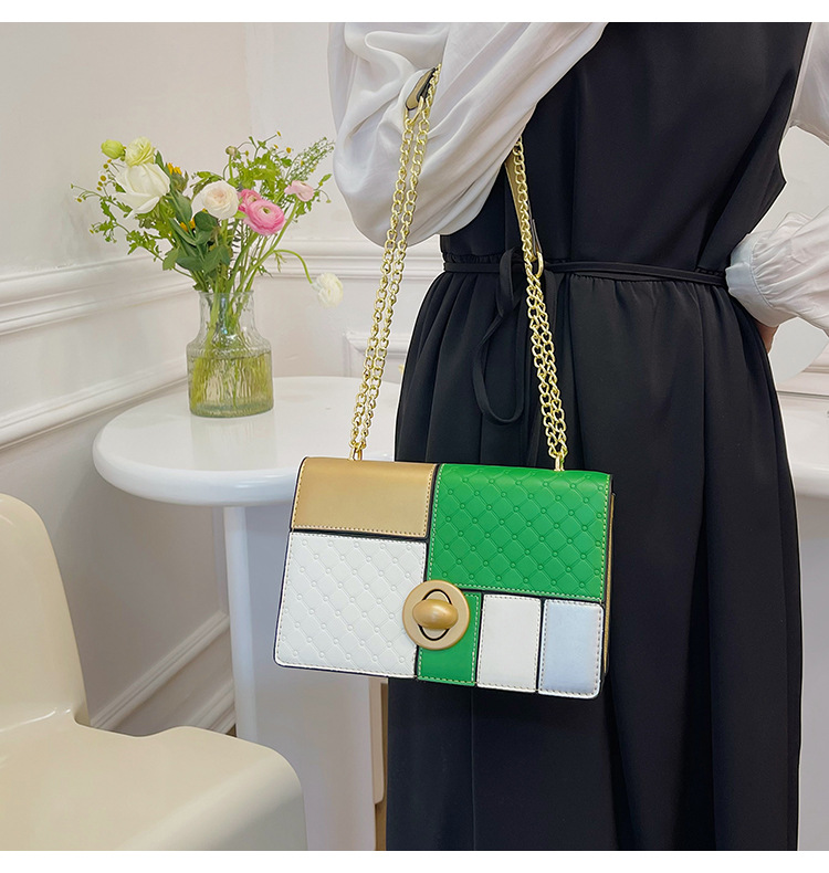 Piccola borsa a tracolla quadrata con catena borsa elegante_voghion.com