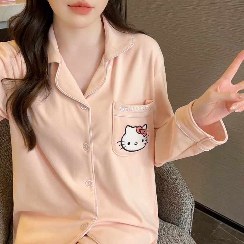 Al por mayor transfronterizo invierno nuevo KT gato pijama de mujer de lana con solapa cardigan de manga larga dulce dibujos animados ropa cálida para el hogar
