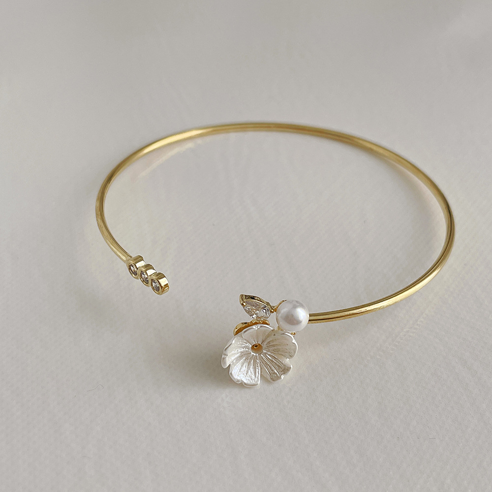 Fashion Flower Copper Inlay Pearl Zircon Bangle 1 Piece