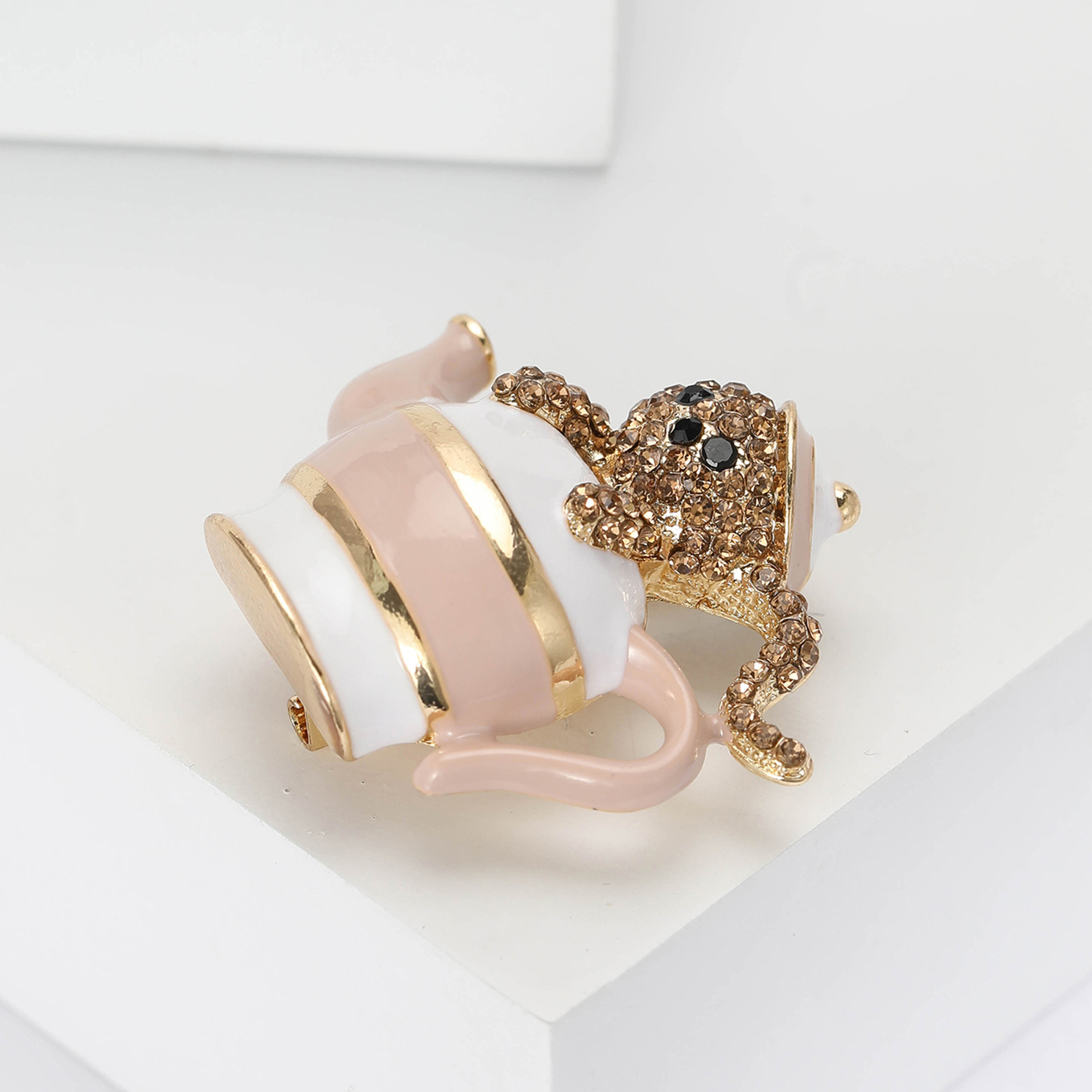 Korean Style Cute Creative Enamel Rhinestone Cup Bear Brooch Fashion All-match Men's and Women's Clothing Corsage Jewelry Pin