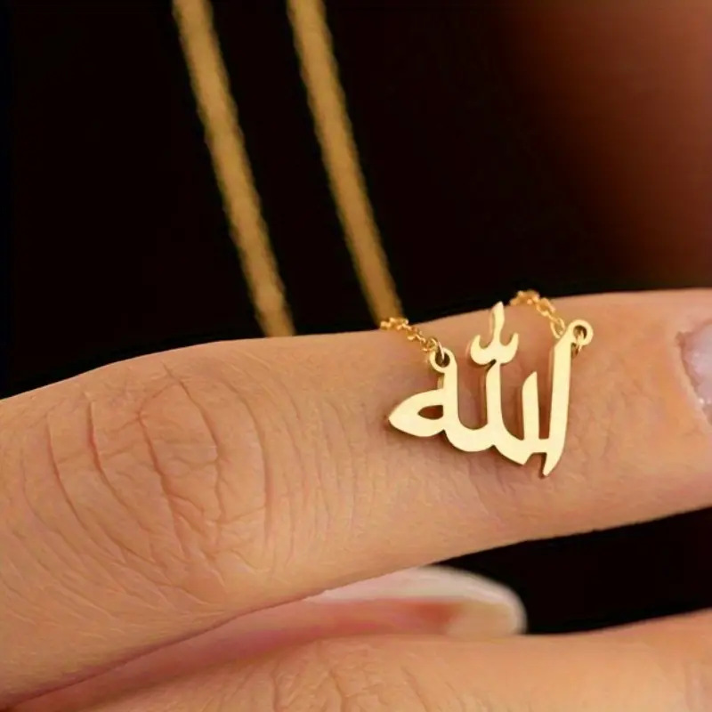 French Style Retro Titanium Steel Necklace For Women