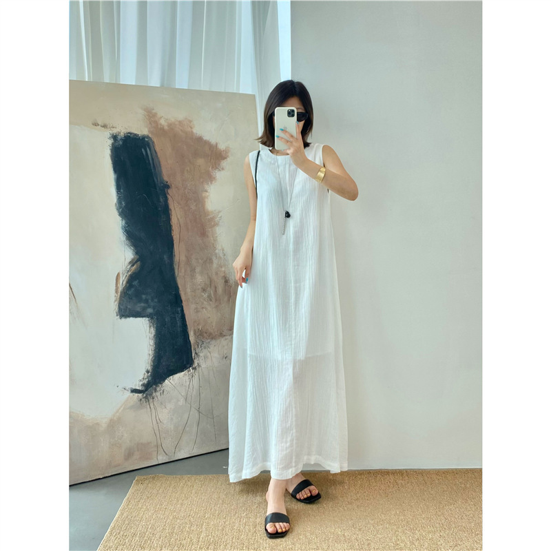 Minimalist Old Money Style Dress, 45% Tencel 55% Ramie, French Elegance, Relaxed Fit, Sleeveless, Straight-Cut, Slimming Dress for Women, Summer