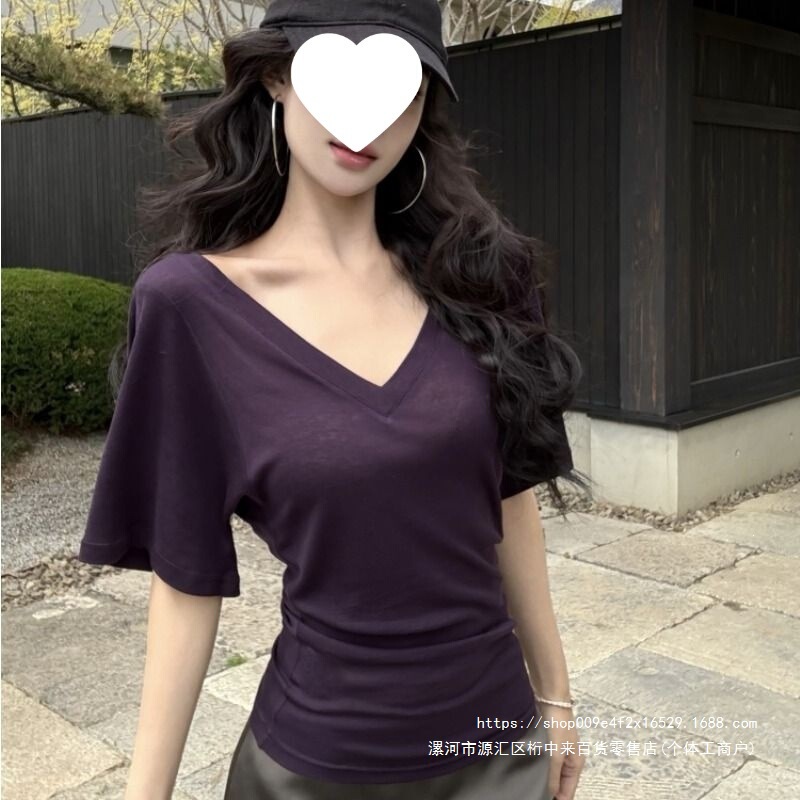 Summer new thin casual bat-sleeve shirt for women, with a unique collar design, short-sleeved top, niche waist-cinching base shirt Summer new thin casual bat-sleeve shirt for women, with a unique collar design, short-sleeved top, niche waist-cinching base shirt