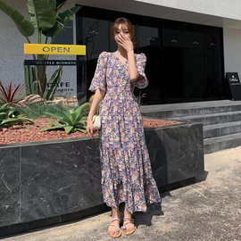 跨境连衣裙女2026夏装新款韩版收腰气质碎花雪纺V领喇叭袖ins长裙
