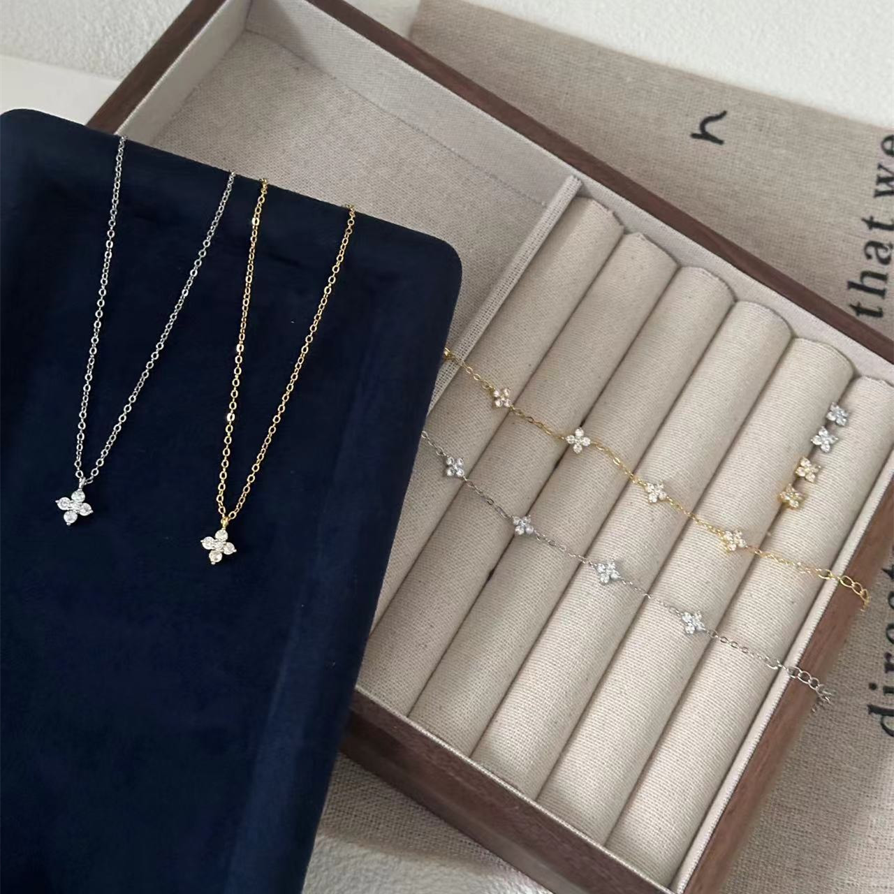 24 years latest Little Red Book popular model four-leaf clover pure silver three-piece set bracelet necklace stud earrings high-end sense niche 
