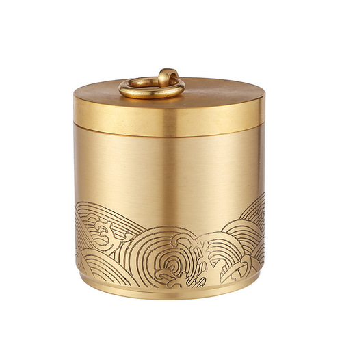 Creative brass car ashtray with cover, personalized trendy home office retro anti-fly ash Chinese ashtray wholesale