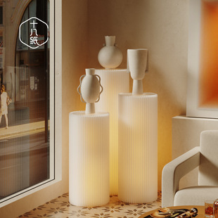 Eighteen Paper Cylindrical Display Cabinet Shelf Hand-held Light Display Shelf Cabinet Storage Ornaments Commercial Display Stand