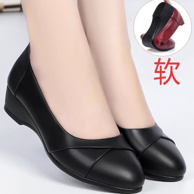 Spring and Autumn New Work Shoes Wedge Women's Leather Shoes Soft Leather Mom's Shoes Soft Leather Comfortable Soft Women's Shoes Dance Shoes
