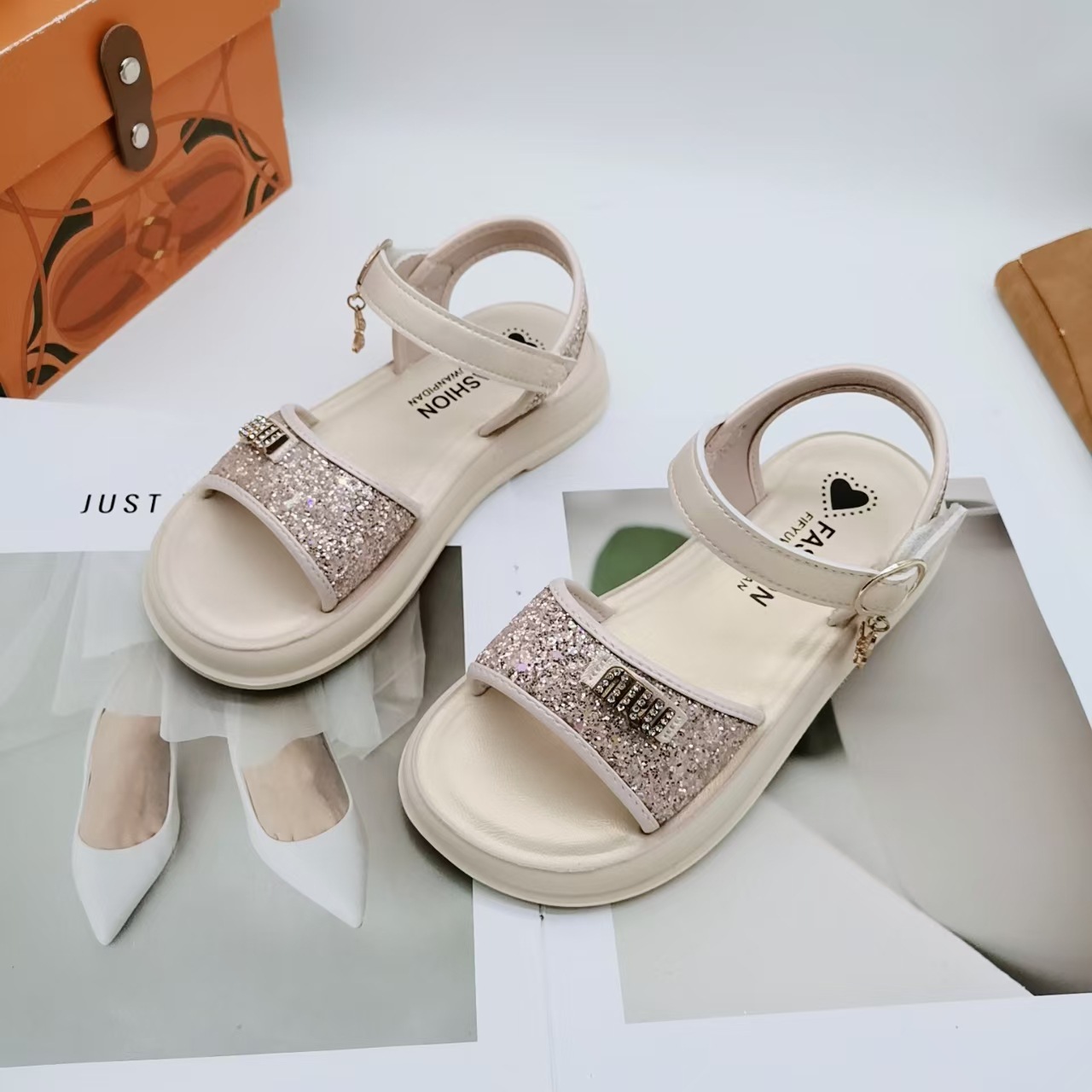 32-37 Tamaño de sandalias para niños, zapatos de princesa de verano, zapatos de princesa de verano, zapatos de princesa de estilo extranjero