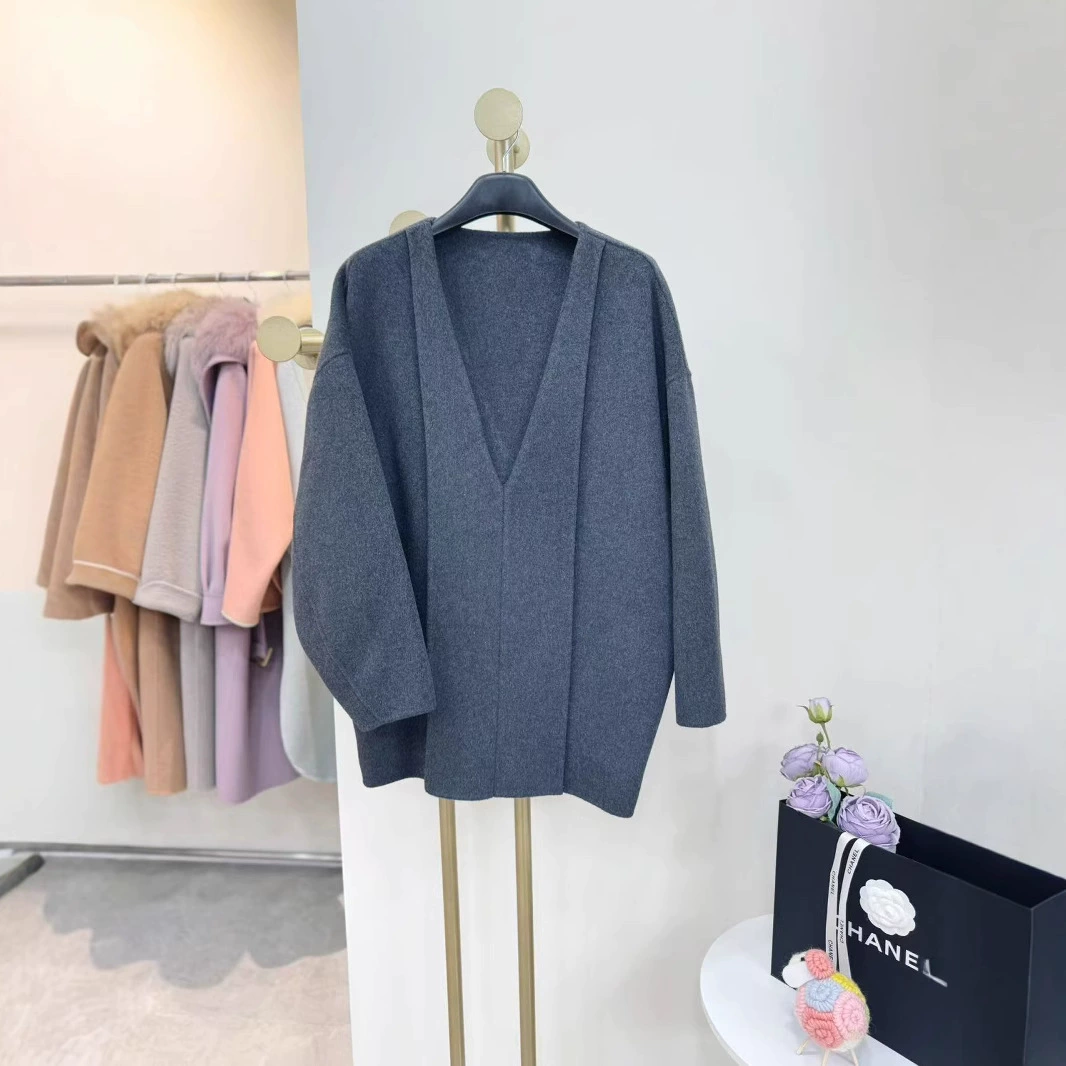 Длинное утолщенное шерстяное двустороннее пальто в стиле французской Хепберн, осень-зима 2024, с бантом на талии.