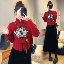 新中式盘扣重工刺绣红色毛衣女秋冬季时尚设计感立领开衫外套