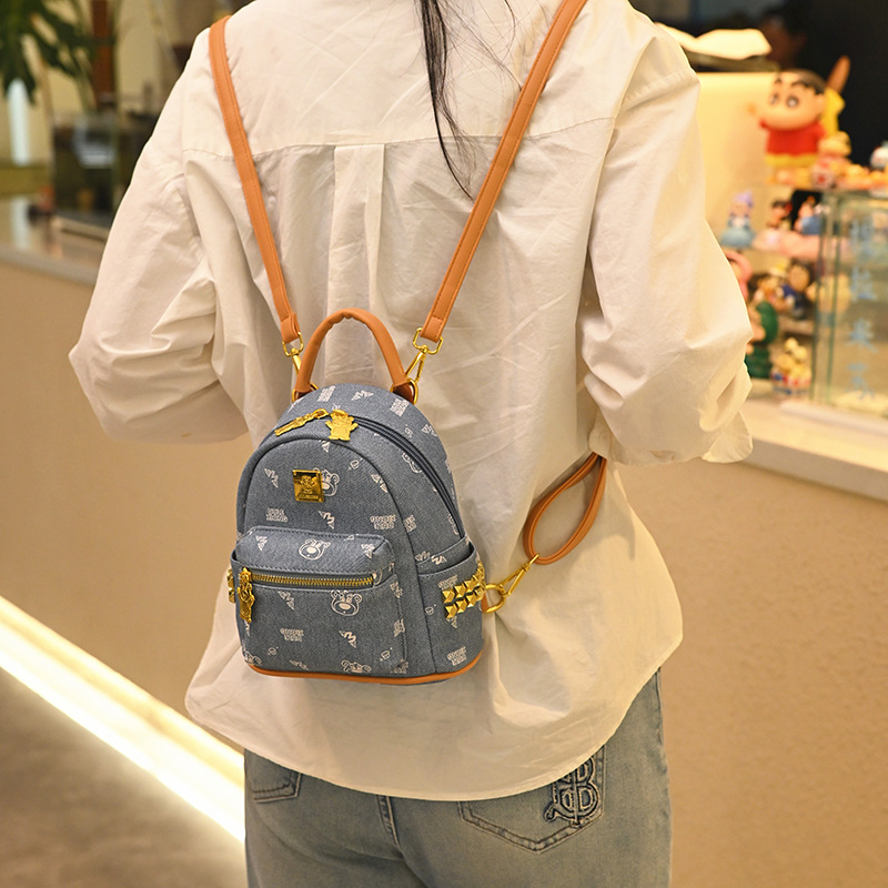 Cute oso impresión mochila de mujer nueva moda mochila de gran capacidad, bolso de viaje ligero de estilo extranjero, mujer