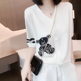 �W؛�����¿�߼��г��ÿ���ͨС�ܗl�y�����_������V�I����Ů��