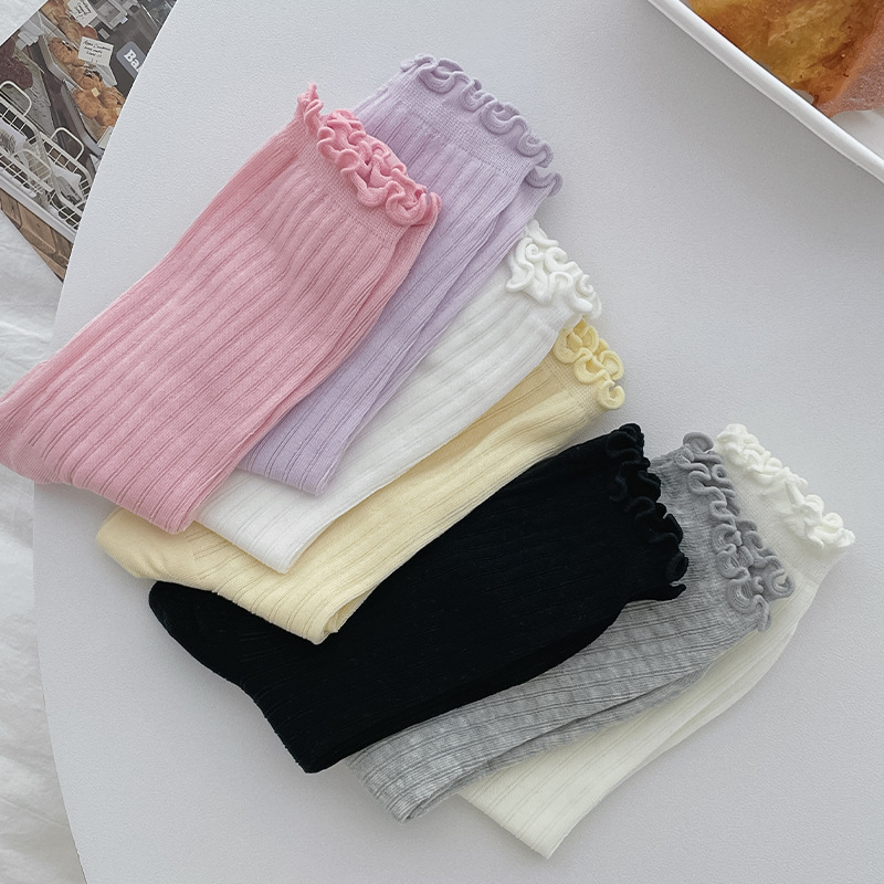 Calcetines de mujer de cordón de horta de verano calcetines de algodón delgados calcetines transpirables Zhuangyan al por mayor