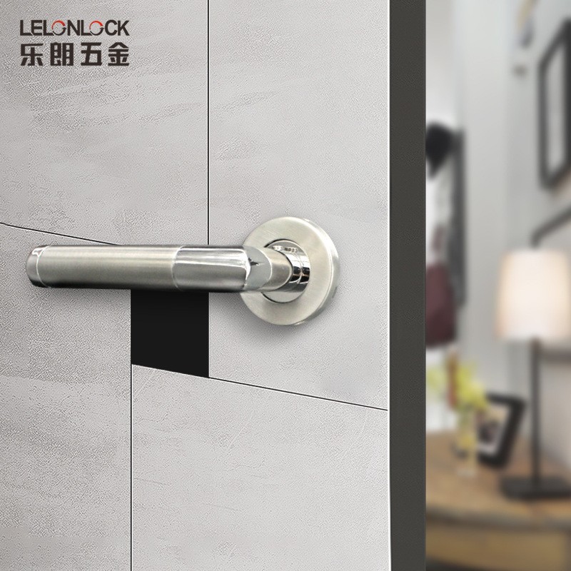 Venta al por mayor de acero inoxidable 304 imitación de fundición de precisión manija de puerta simple puerta interior de madera maciza cerradura de la puerta accesorios de color manija de la puerta
