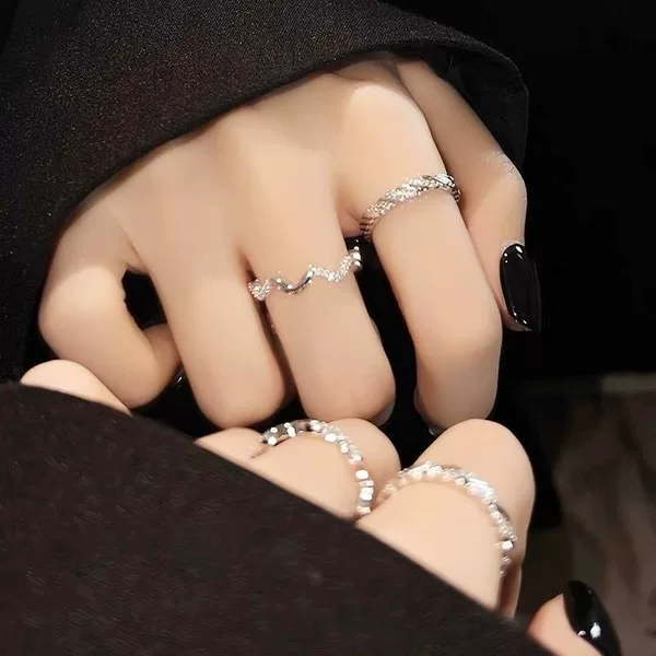 Light Luxury Open Ring for Women, Ins-Style Niche Design with a High-End Feel, Adjustable Plain Band, Stackable Index Finger Ring