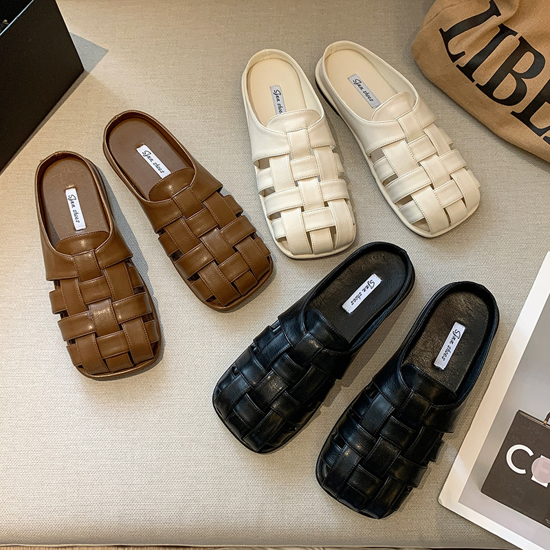 2024 Yeni Tembel Terlikler Kadın Dış Giyim Baotou Roman Yarım Terlikler Düz Tabanlı Tek Adımlı Plaj Yarım Terlikler Kadın Ayakkabıları_voghion.com