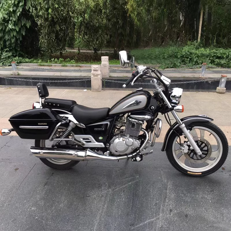 Круизер-мотоцикл Qianjiang Storm Prince 150cc, американский ретро стиль, ветровое стекло и багажник