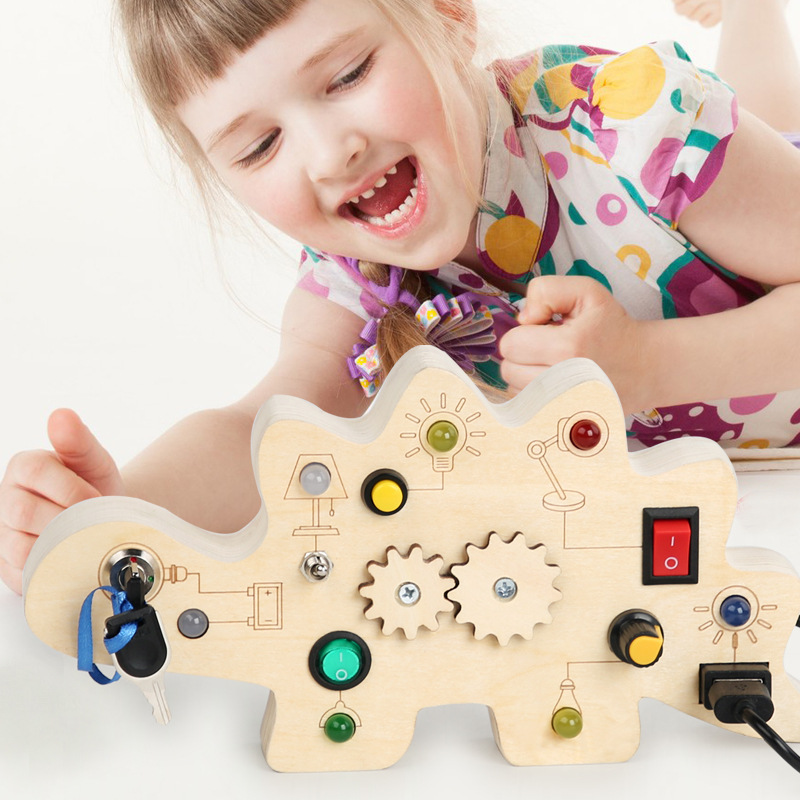 Juguetes educativos transfronterizos para niños, tablero de actividades de madera con interruptores, enchufes, circuitos, luces LED, juguetes de madera prácticos
