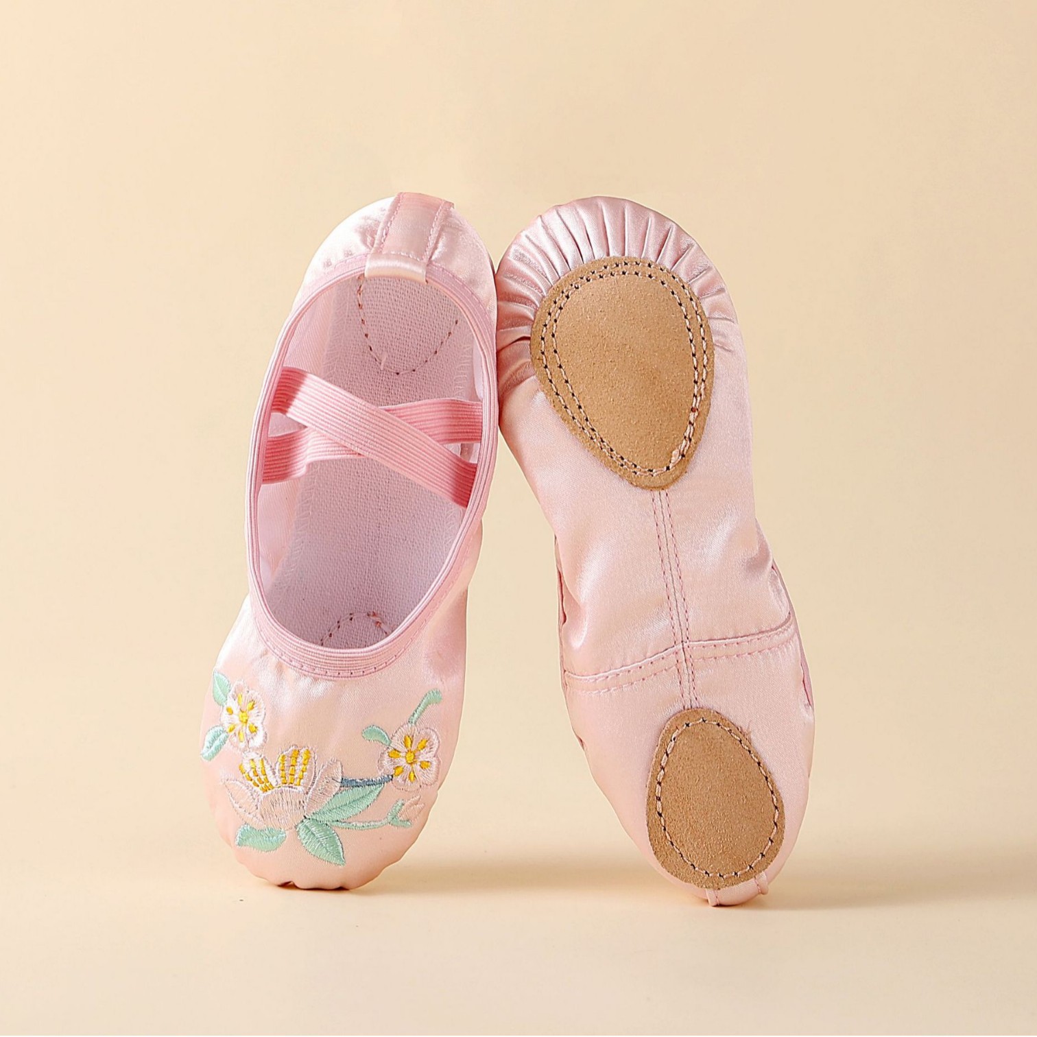 High-end satin embroidered Chinese-style large-flower ballet shoes, practice dual-soled dance shoes, cat paw shoes, direct from the manufacturer