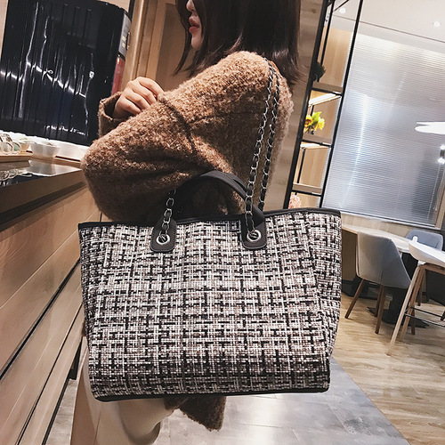 Cross-border  new Korean style women's bag fashion plaid contrasting color chain bucket bag single shoulder portable diagonal large bag trendy