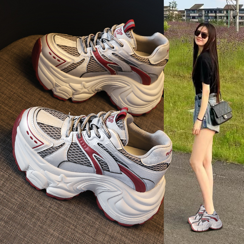 Giày thể thao nữ đế dày lưới thoáng khí, gót 9cm, kiểu dáng mùa hè thu — xám đỏ