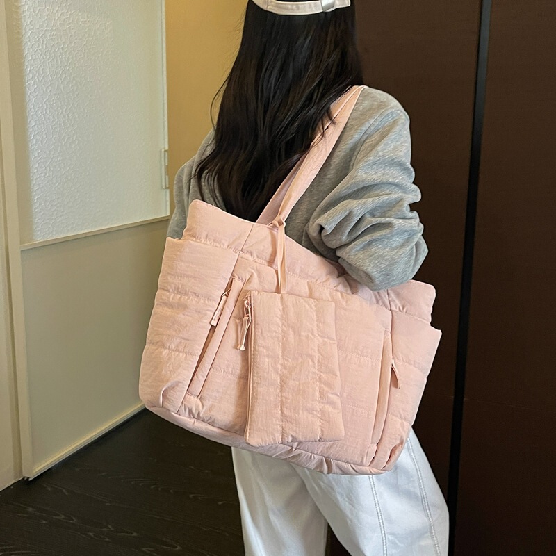 Amazon cotton-padded tote bag, multi-compartment commuter travel laptop bag, lightweight fluffy quilted handbag, shoulder bag Amazon cotton-padded tote bag, multi-compartment commuter travel laptop bag, lightweight fluffy quilted handbag, shoulder bag