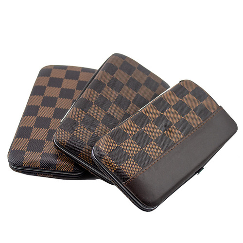 Portable Magnetic Chinese Chess Set with Foldable Mini Chessboard and Pieces, Pocket-Sized for Travel, Wholesale
